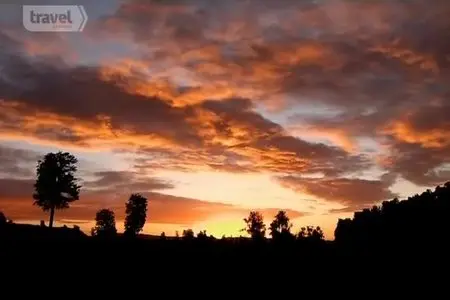Travel Channel - World's Greatest Motorcycle Rides: Riding New Zealand (2009)
