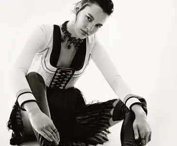 Amanda Murphy by Christian MacDonald for Vogue Germany June 2015