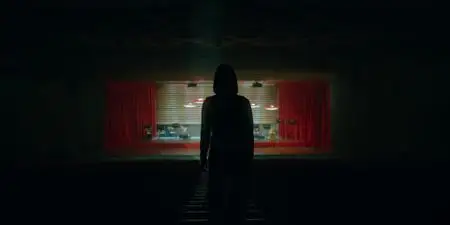 Holy Family S01E01