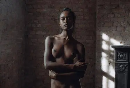 Davinya Cooper by Andy Go