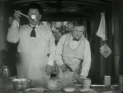 LAUREL & HARDY: Them Thar Hills (1934)