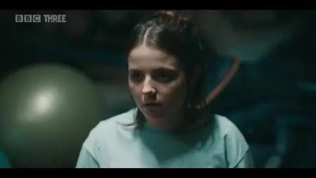 In My Skin S01E03