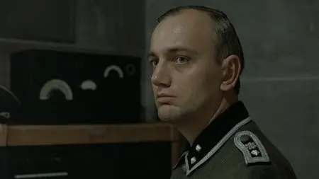 Der Untergang "aka" Downfall (2004)