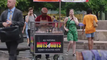 The Other Two S01E01