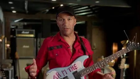 Tom Morello Teaches Electric Guitar