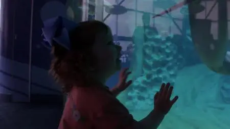 The Aquarium S01E09