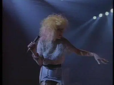 Cyndi Lauper ‎- Cyndi Lauper Live In Paris (2002) Repost