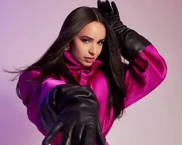 Sofia Carson by Esteban Calderón for Glamour Mexico September 2025