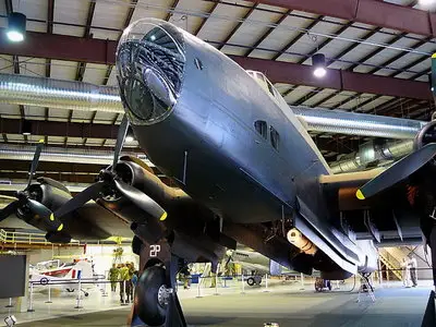 Handley Page Halifax Bomber Wall Around