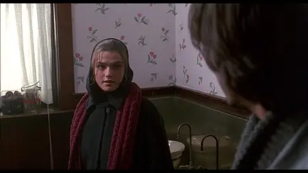 Chain Reaction (1996)