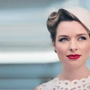 Claire Hastings - Those Who Roam (2019)