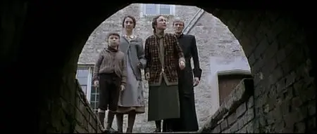 Vipère au poing (2004)