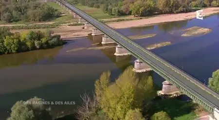 (Fr3) Des racines et des ailes : Routes de France, routes des vacances (2014)