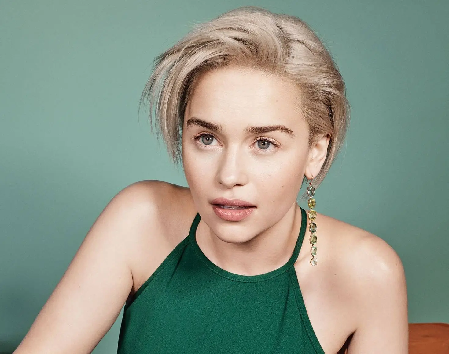 Emilia Clarke by Craig McDean for Vanity Fair / AvaxHome