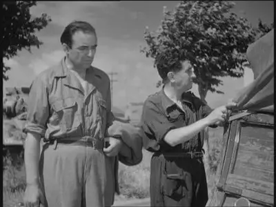 La vita ricomincia / Life Begins Anew (1945)