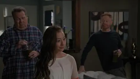 Modern Family S11E03