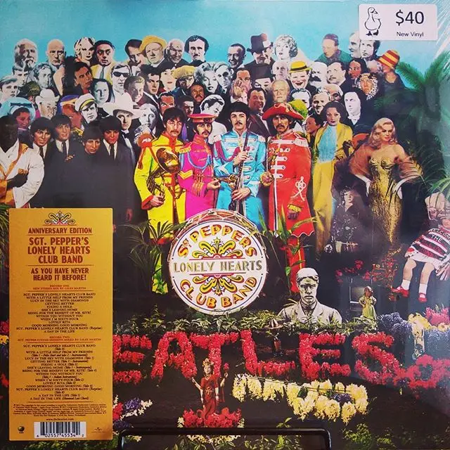 Mp3 pepper. Sgt Pepper's Lonely Hearts Club Band. The Beatles Sgt. Pepper's Lonely Hearts Club Band 1967. Beatles Sergeant Pepper's Lonely Hearts Club Band. Винил пластинка Sgt Pepper.
