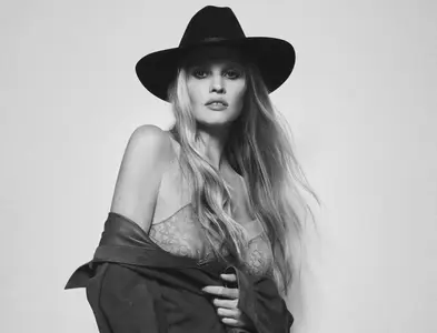 Lara Stone by Matt Easton for Numéro #256 October 2025