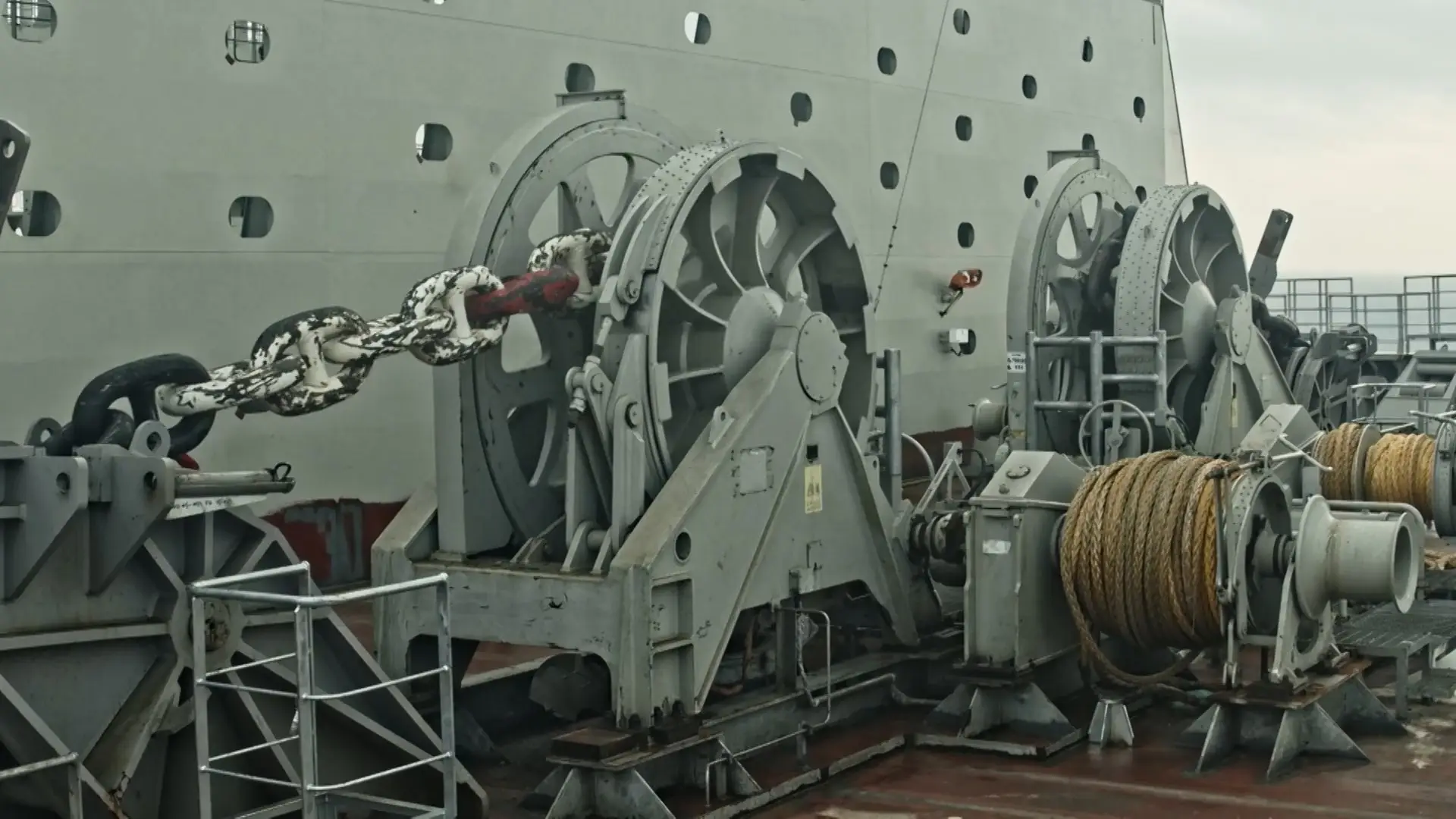 Container Ship XXL (2020) / AvaxHome