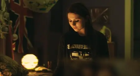 Haunter (2013)