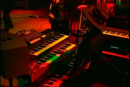 Manfred Mann's Earth Band - Angel Station in Moscow (2000) Re-up