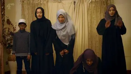 Channel 4 - My Week as a Muslim (2017)