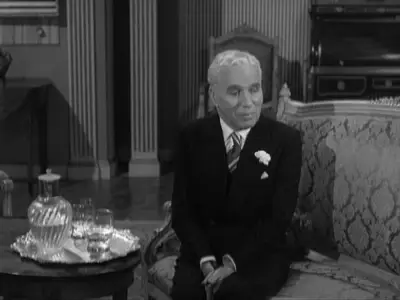 A King in New York (1957)