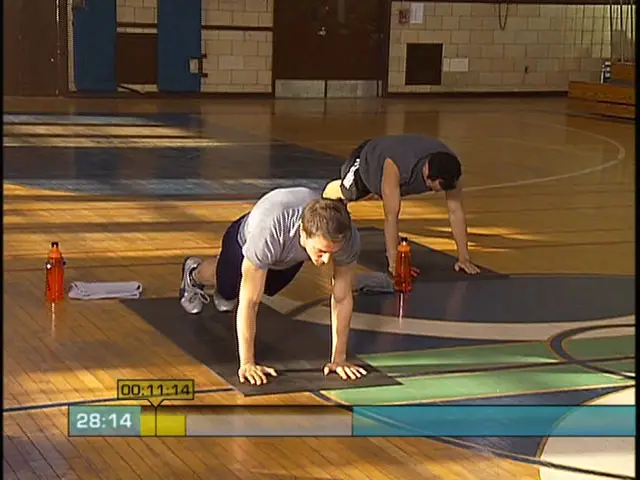 Beachbody Shaun T - Insanity Workout Deluxe - 13 DVD5 DVDFull (2009)