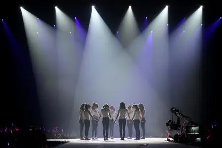 Girls' Generation 1st Asia Tour - Into the New World (2011)