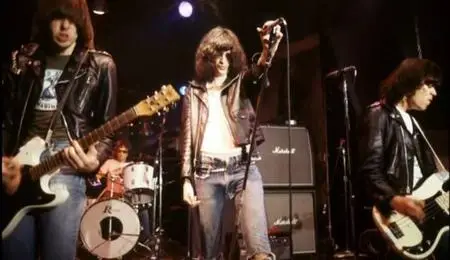 End Of The Century: The Story Of The Ramones (2004) [DVD9+DVDRip] RESTORED