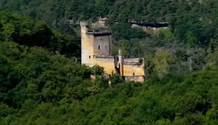 (Fr3) Des Racines et des Ailes : Passion patrimoine, du Périgord au Cotentin (2010)