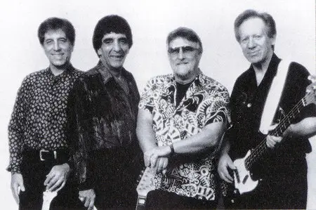 The Ventures - Play The Greatest Instrumental Hits Of All Time (2002)