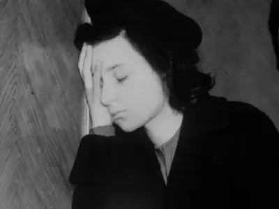 Into the Arms of Strangers: Stories of the Kindertransport (2000) [Re-UP]