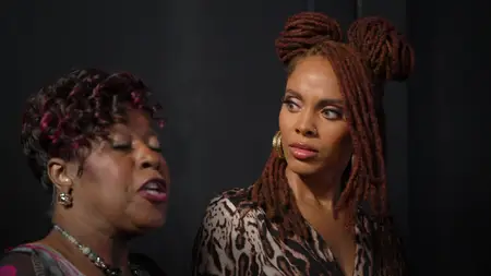 She the People S01E01