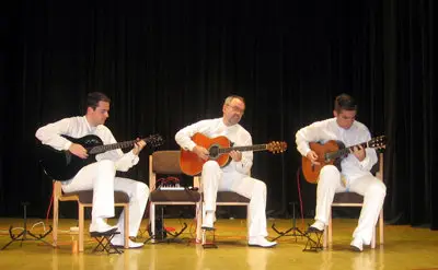 Trio balkanske zice -Trio Balkan Strings -  Balkan strings 2004