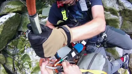 CBC - Doc Zone: To The Rescue (2015)