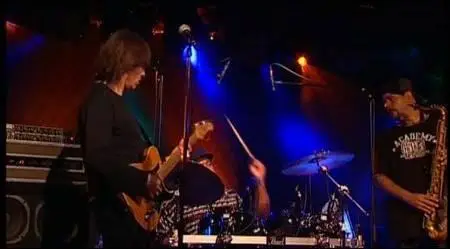 Mike Stern Live In Paris DVD
