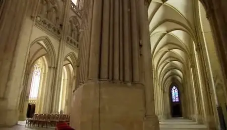 (Fr3) Des Racines et des Ailes : Passion patrimoine, du Périgord au Cotentin (2010)