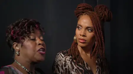 She the People S01E01