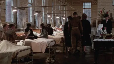 Distant Voices, Still Lives (1988)
