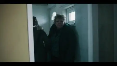 In My Skin S01E02