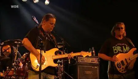 Walter Trout & Band - Live At Leverkusener Jazztage 2011