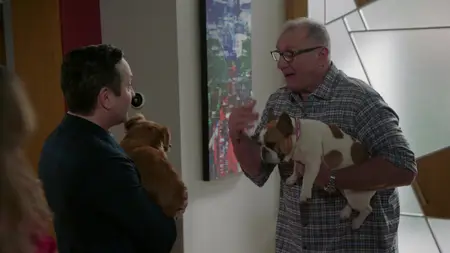 Modern Family S10E20