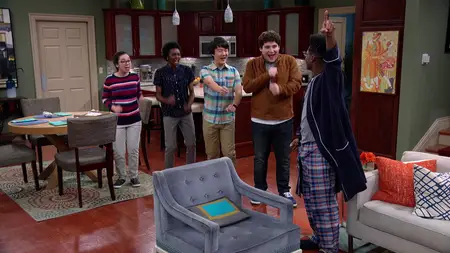 K.C. Undercover S03E15