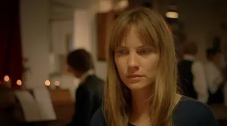 Hemma / Home (2013)