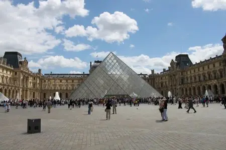 Paris: The Louvre, Montmartre & Eiffel Tower