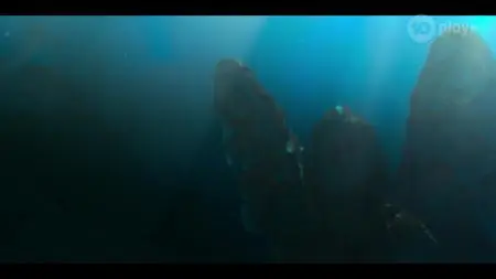 Dive Club S01E01