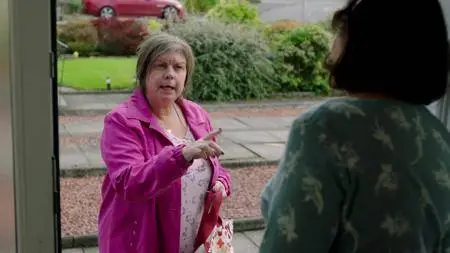 Two Doors Down S03E02