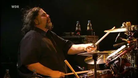 Walter Trout & Band - Live At Leverkusener Jazztage 2011
