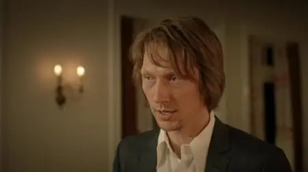 Hemma / Home (2013)